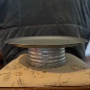 Cake stand